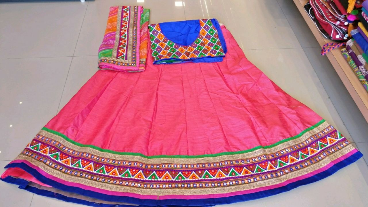 Kutchi Traditional Gamthi work Chaniya Choli Style B