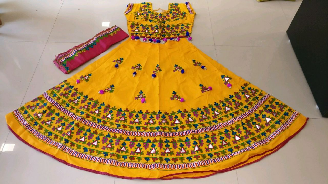 Kutchi Traditional Gamthi work Chaniya Choli Style D